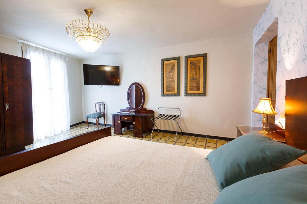 Hotel Villa San Jorge Azanúy Dış mekan fotoğraf